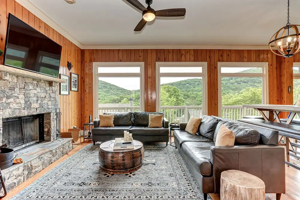Big Canoe - Lazy Lodge - Featured