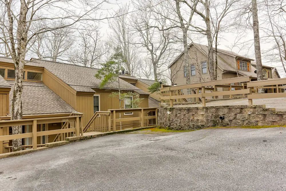 Big Canoe Rentals - Golden Bear Condo