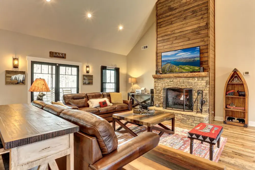 Big Canoe Rental - Lonewolf Lodge - Featured