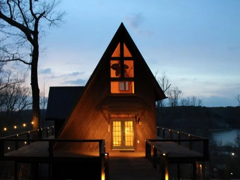 North GA Blogs - Landscape Lighting For YOUR Vacation Rental - Featured