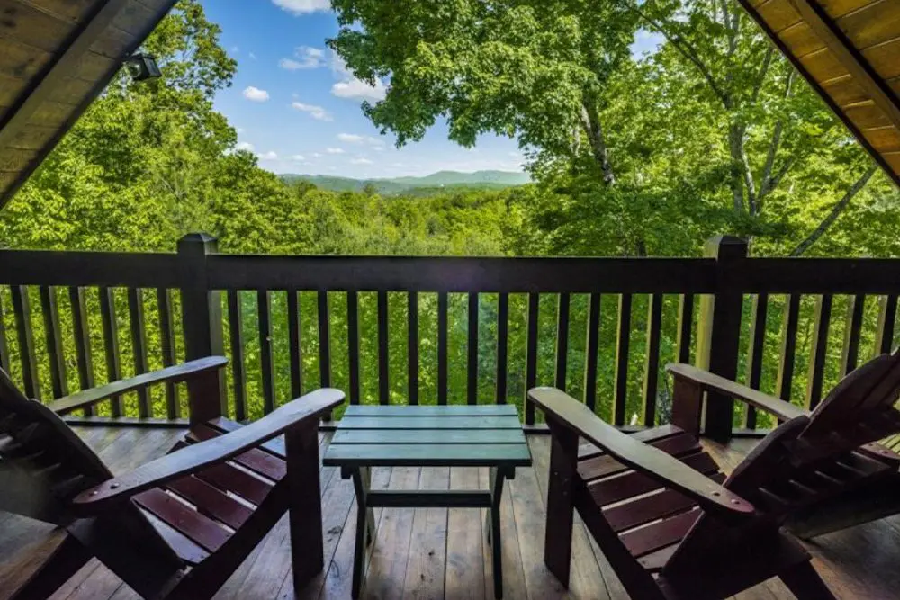 Blue Ridge - Whitetail Lodge - Featured