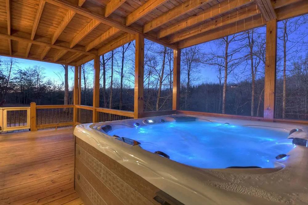 mineral-bluff-cabin-5-oclock-somewhere-exterior-feature