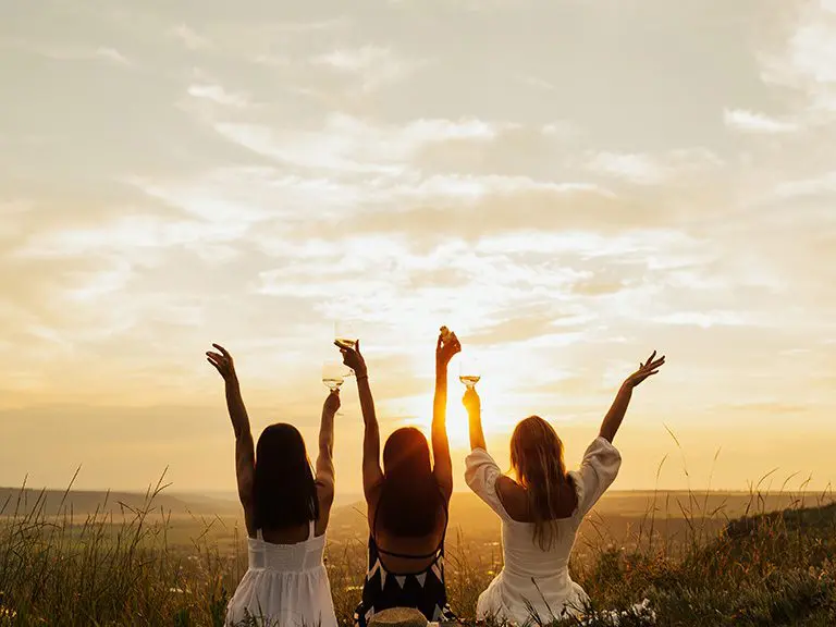 North GA Blogs - Enjoy A Girls Getaway In the Blue Ridge Mountains - Featured