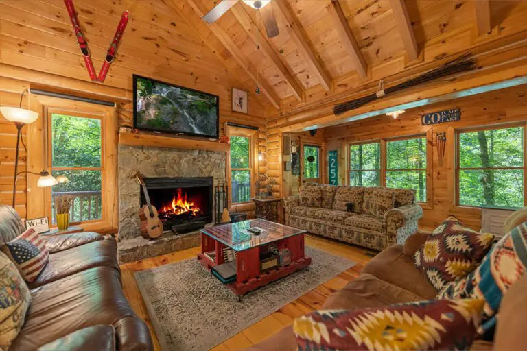 Dancing Bears Cabin