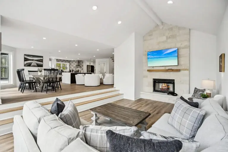 Bent Tree - Dream View Lodge - Featured