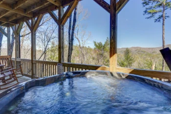 Cabins with Hot Tub