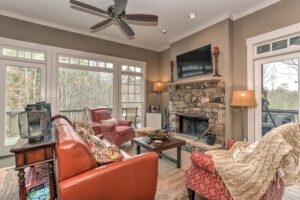 big-canoe-rental-deer-valley-featured