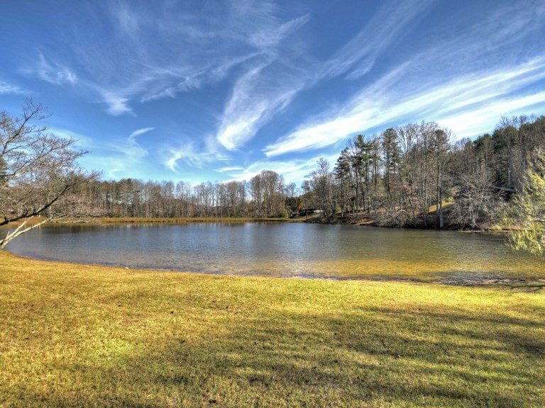 Things to Do in Blairsville GA: Wineries, Hikes & Attractions