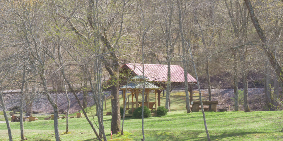 Blue Ridge - Toccoa River Mist - Exterior