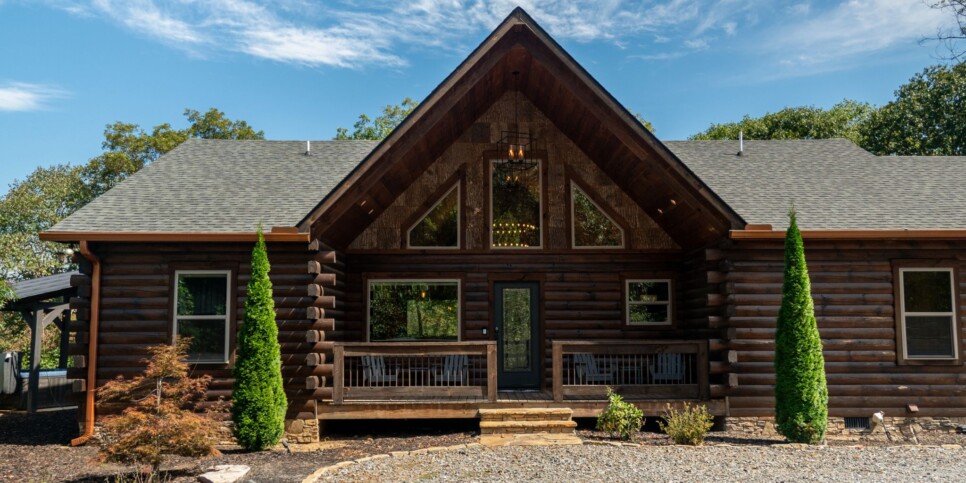 Blue Ridge Cabin - Toccoa River Mist - Exterior