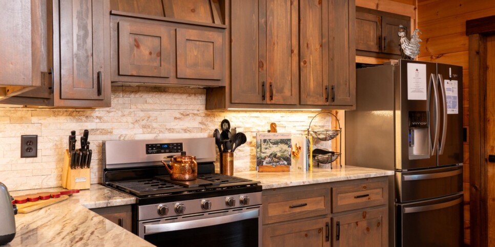 Blue Ridge Cabin - Toccoa River Mist - Kitchen