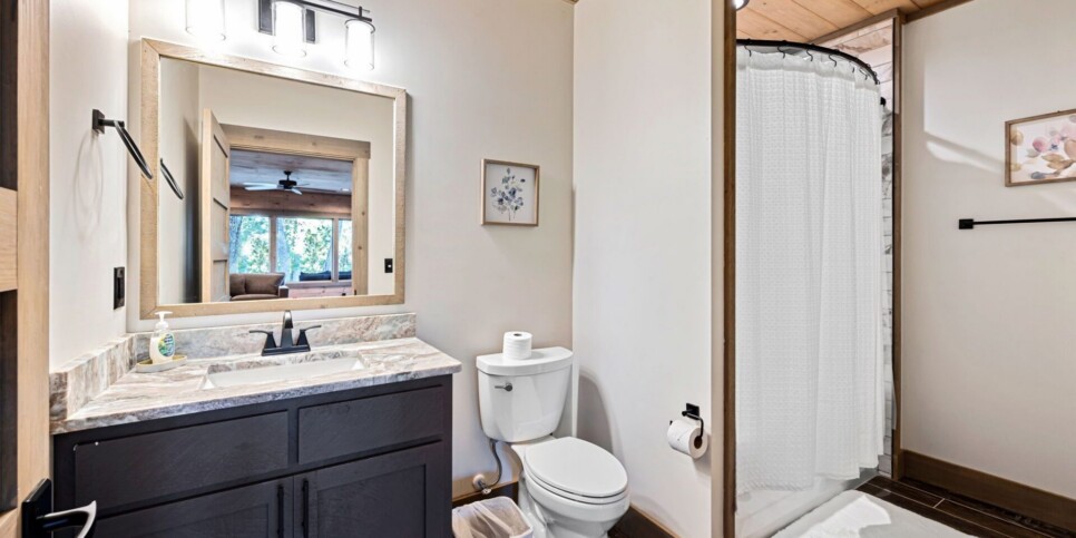 Blue Ridge Cabin - Modern River Retreat - Bathroom