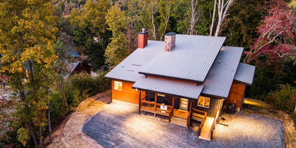 Blue Ridge Cabin - Modern River Retreat - Exterior