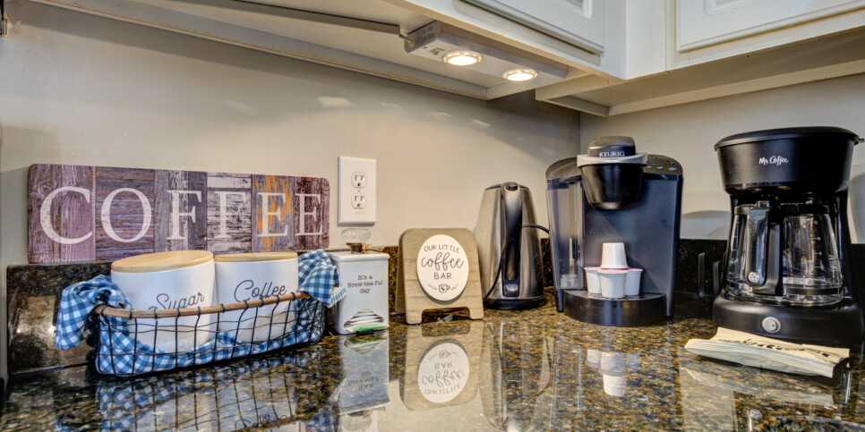 big canoe laughing fox kitchen