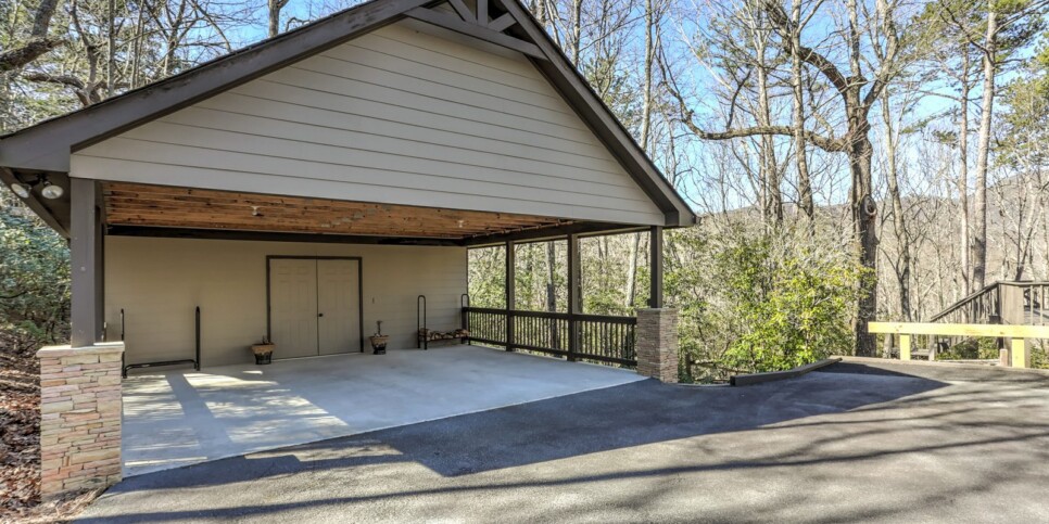 Big Canoe Modern Nomad Exterior