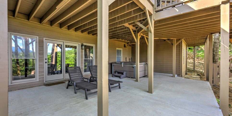 Big Canoe - Hillside Manor - Exterior