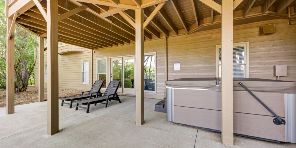 Big Canoe - Hillside Manor - Exterior