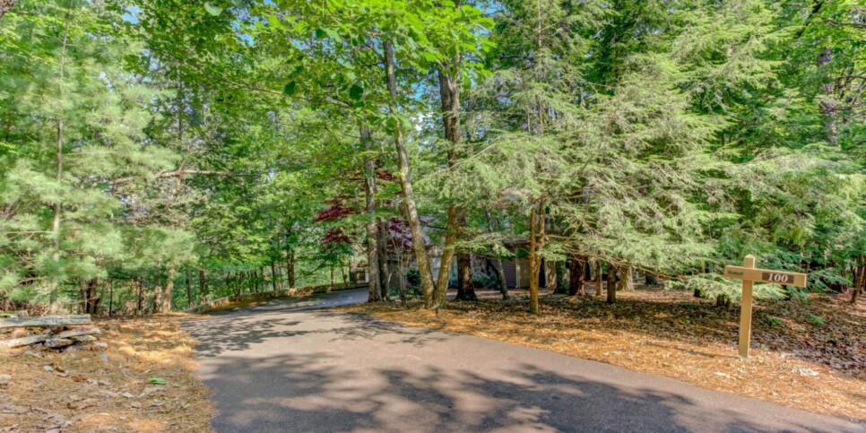 Big Canoe - Hillside Manor - Exterior