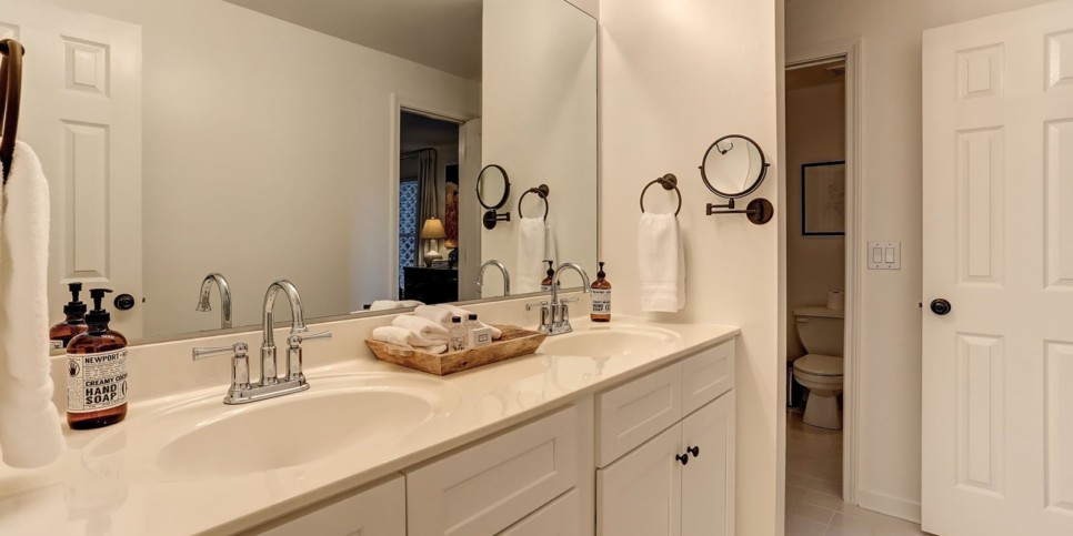 Big Canoe - Hillside Manor - Bathroom