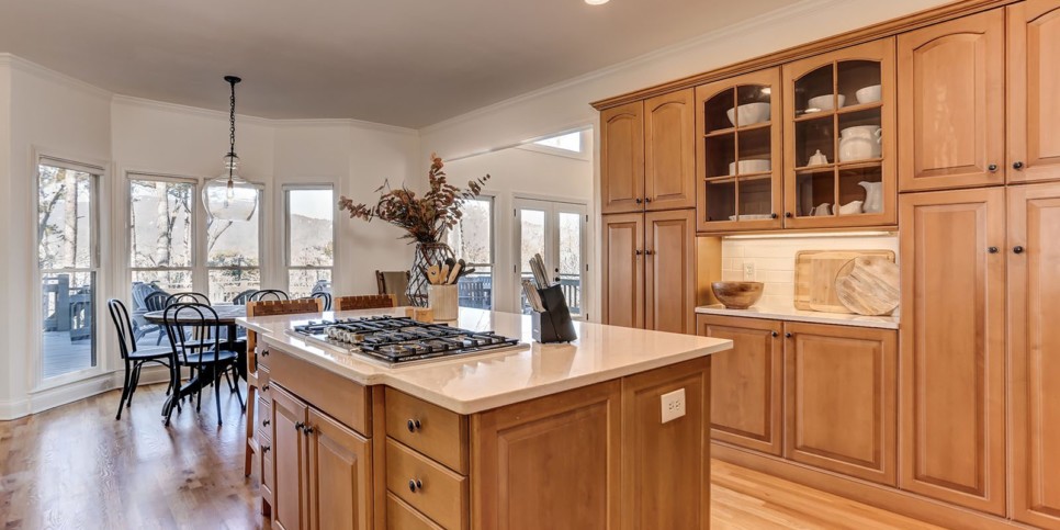 Big Canoe - Hillside Manor - Kitchen