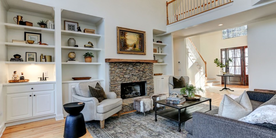 Big Canoe - Hillside Manor - Living Room