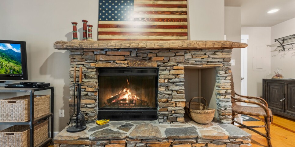 Big Canoe - Buckanoe Condo - Living Room