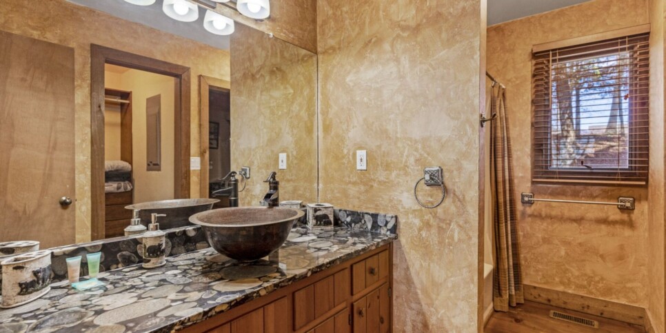 Big Canoe - Canoe Believe It - Bathroom