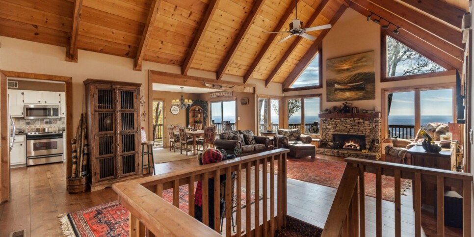 Big Canoe - Canoe Believe It - Living Room