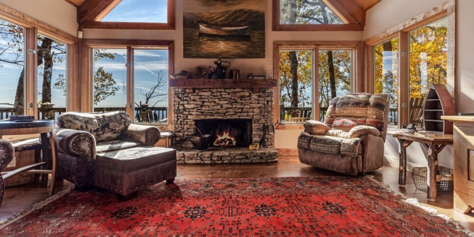 Big Canoe - Canoe Believe It - Living Room