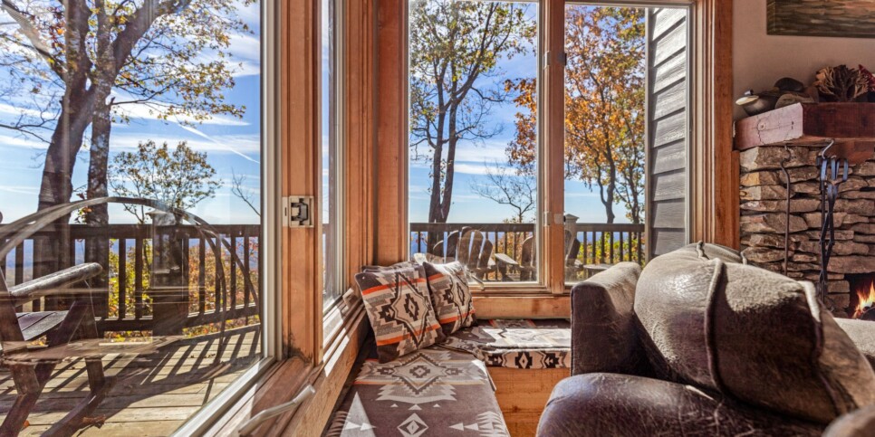 Big Canoe - Canoe Believe It - Living Room