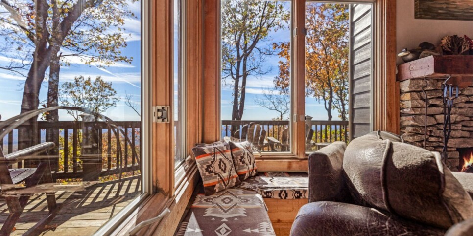 Big Canoe - Canoe Believe It - Living Room