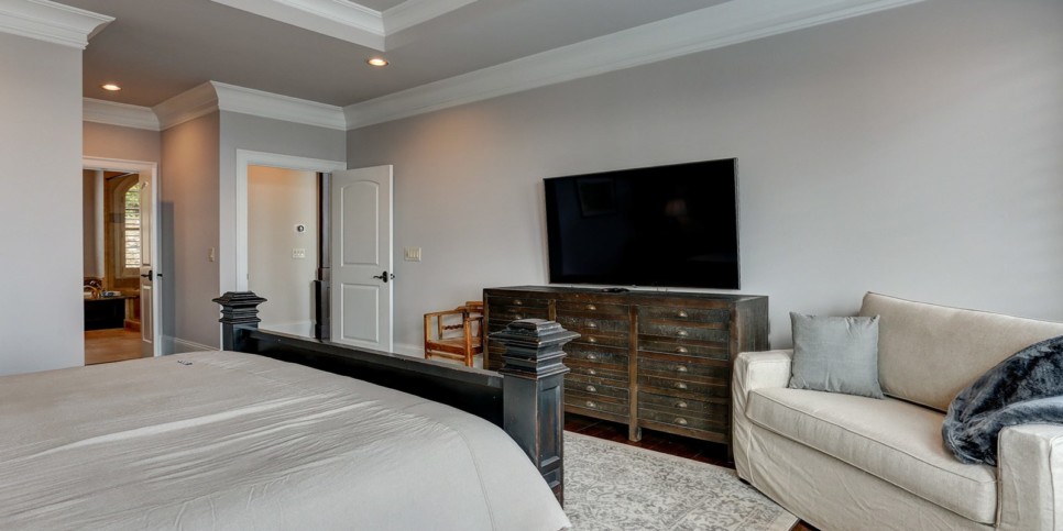 ga-cfy-big-canoe-cabin-mountainview-bedroom-3