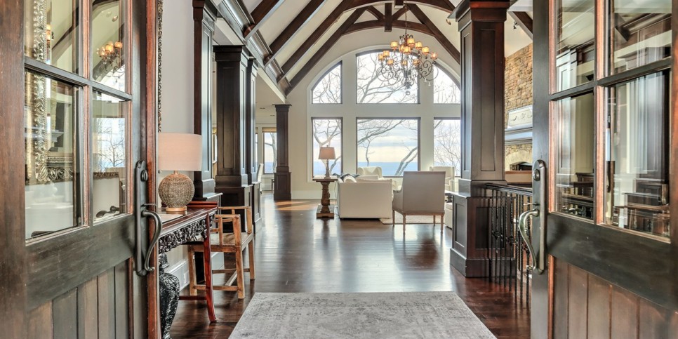 ga-cfy-big-canoe-cabin-mountainview-living-room-1