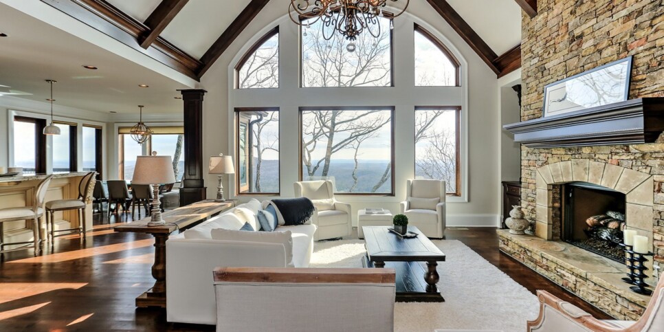 ga-cfy-big-canoe-cabin-mountainview-living-room-3