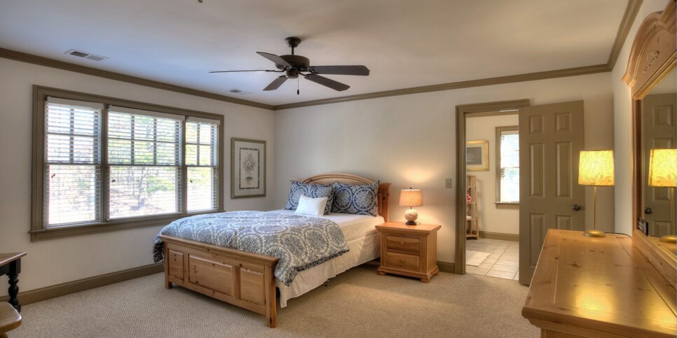 ga-cfy-big-canoe-cabin-paradise-retreat-bedroom-3