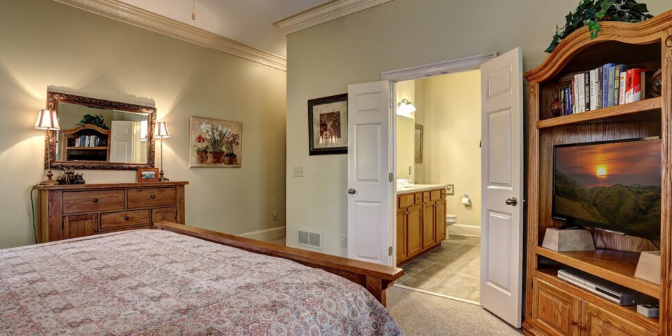 ga-cfy-big-canoe-cabin-sunrise-ridge-bedroom-3