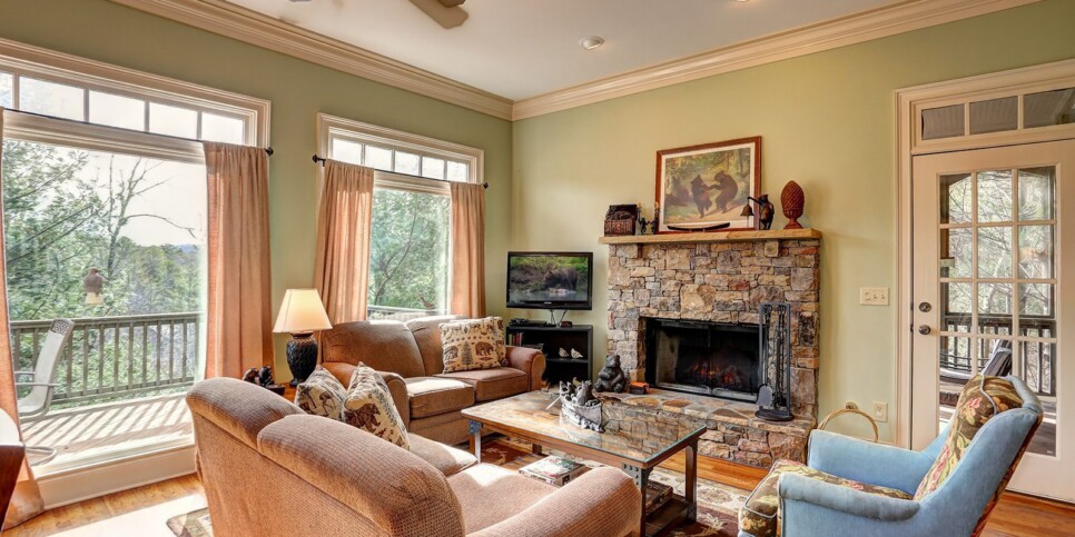 ga-cfy-big-canoe-cabin-sunrise-ridge-living-room-2