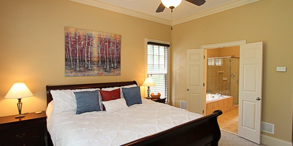 ga-cfy-big-canoe-cabins-tippy-canoe-lodge-bedroom-1