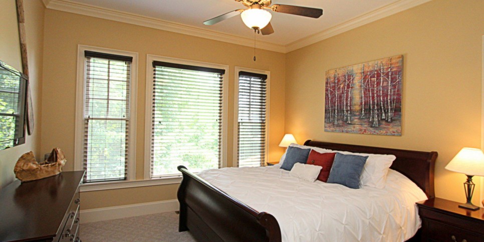 ga-cfy-big-canoe-cabins-tippy-canoe-lodge-bedroom-2