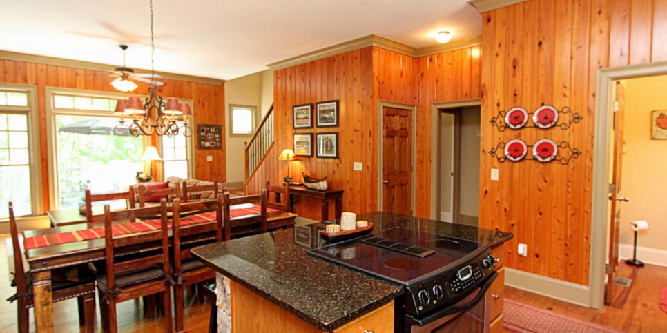 ga-cfy-big-canoe-cabins-tippy-canoe-lodge-kitchen-2