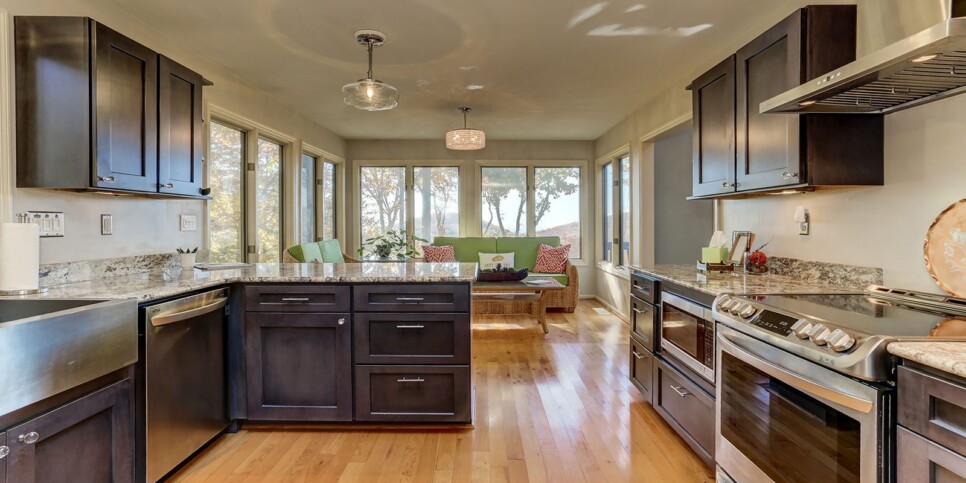 ga-cfy-big-canoe-cabins-vista-haven-kitchen-10