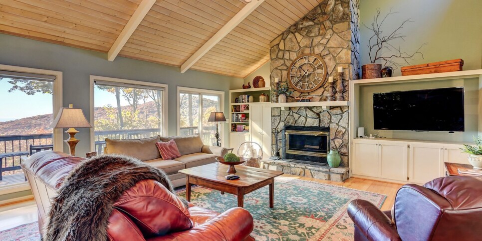 ga-cfy-big-canoe-cabins-vista-haven-living-room-1