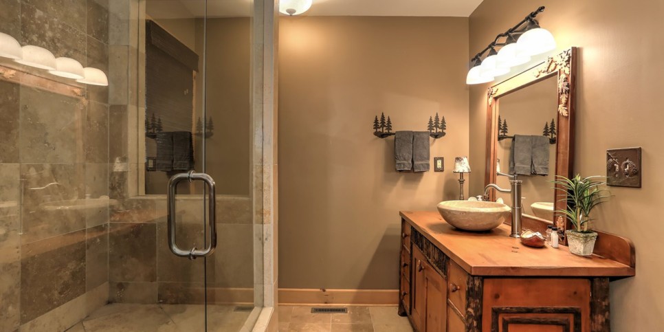 ga-cfy-big-canoe-wine down cottage-bathroom-1