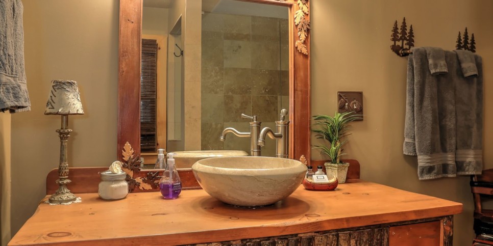 ga-cfy-big-canoe-wine down cottage-bathroom-2