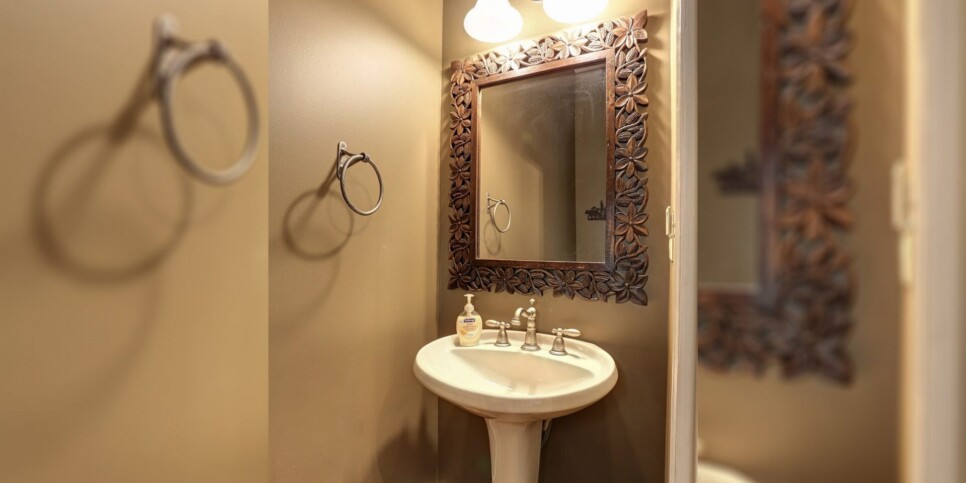 Big Canoe - Denny's Caribou Lodge - Bathroom