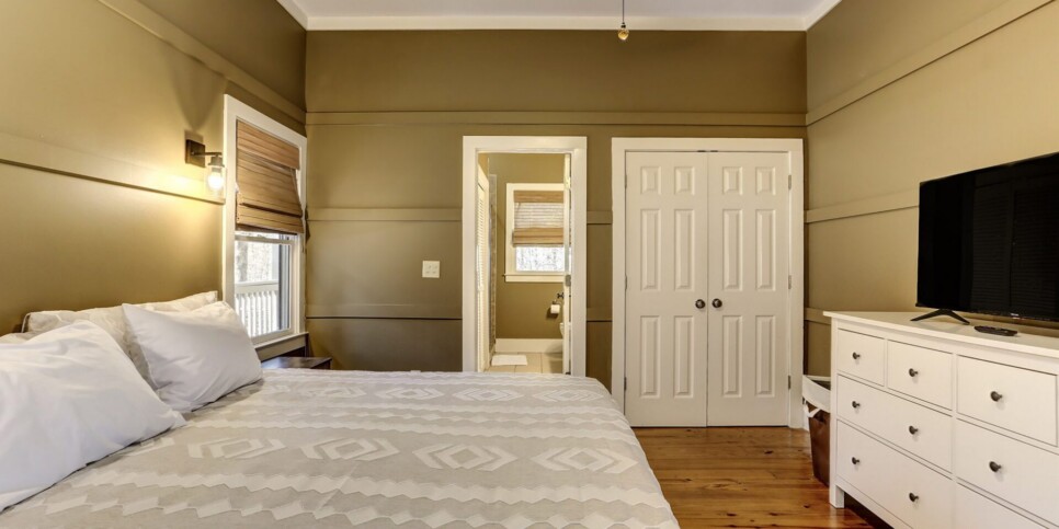 Big Canoe - Denny's Caribou Lodge - Bedroom