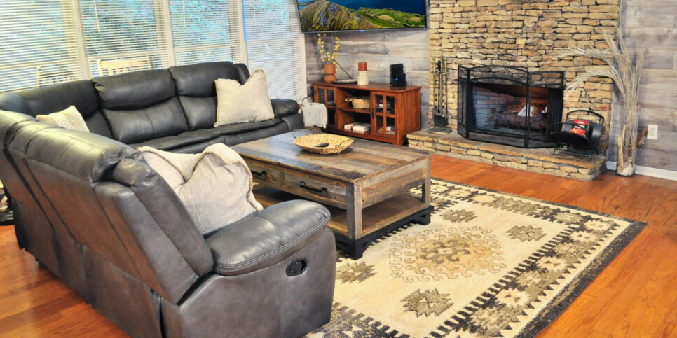 big canoe hibernation station living room