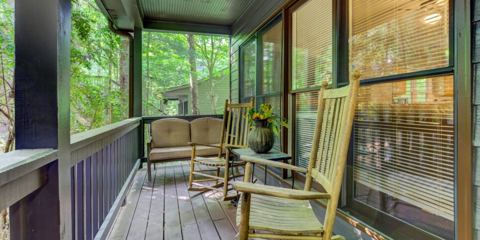 Big Canoe - Hibernation Station - Exterior