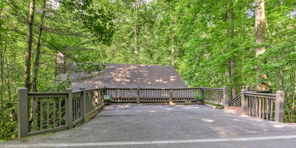 Big Canoe - Hibernation Station - Exterior