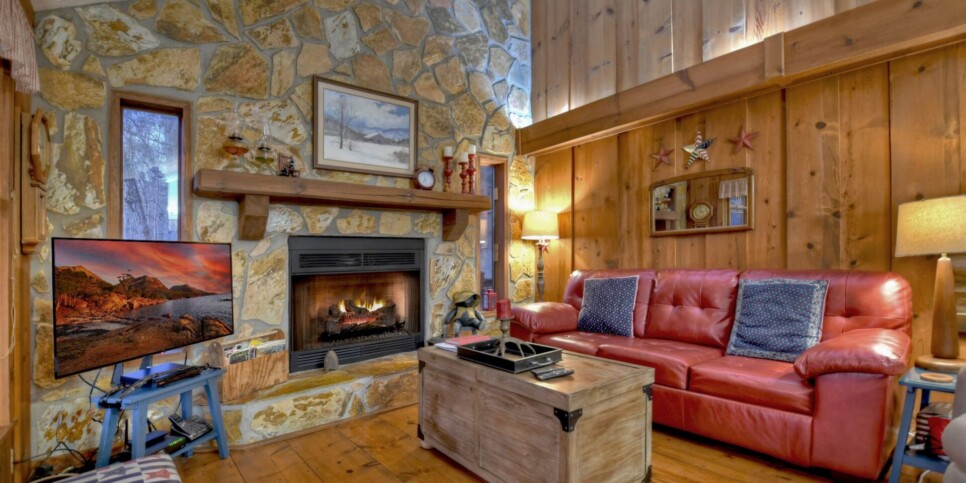 big-canoe-cabin-american-dream-living-3